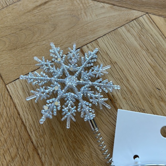 Snow Ice Queen Winter Wonderland Snowflake Glitter Headband NWT - Picture 2 of 3